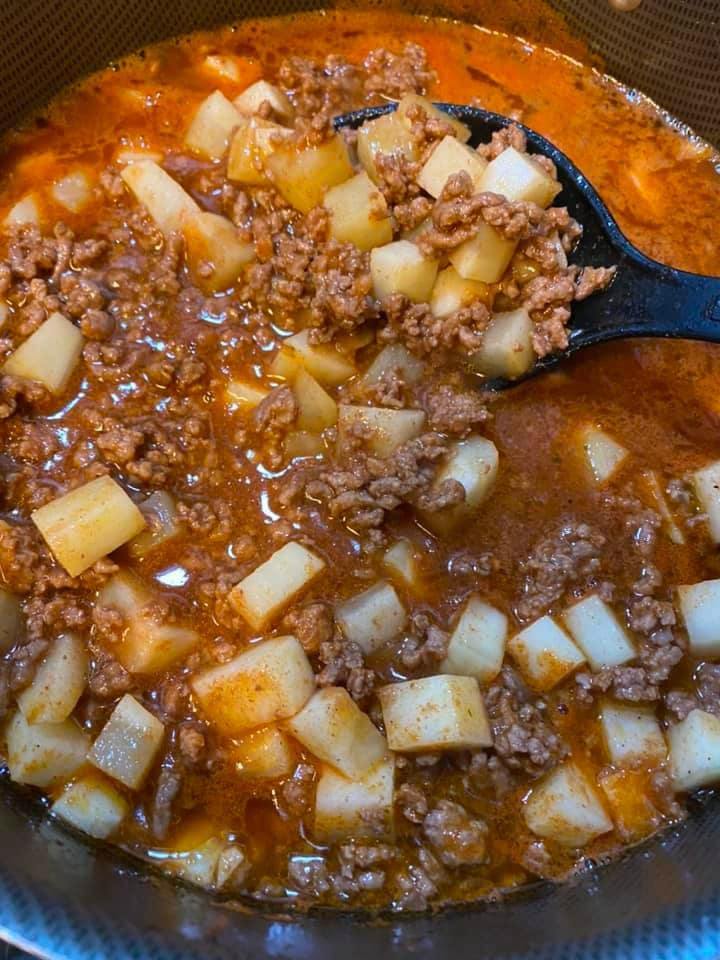 Rustic Ground Beef and Potato Skillet